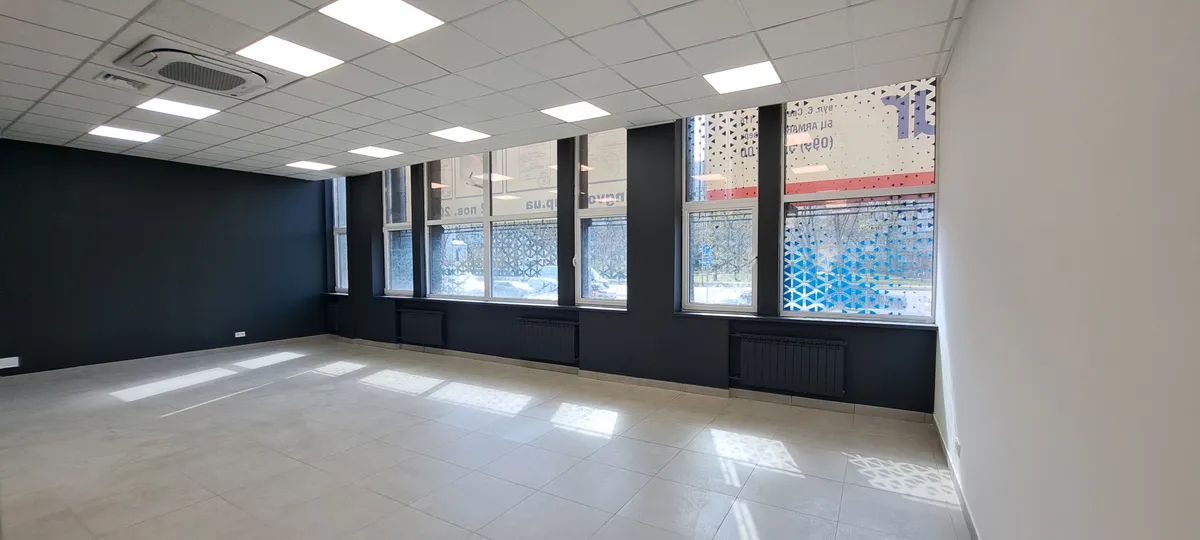 Комерційне приміщення 74 м², 1 поверх