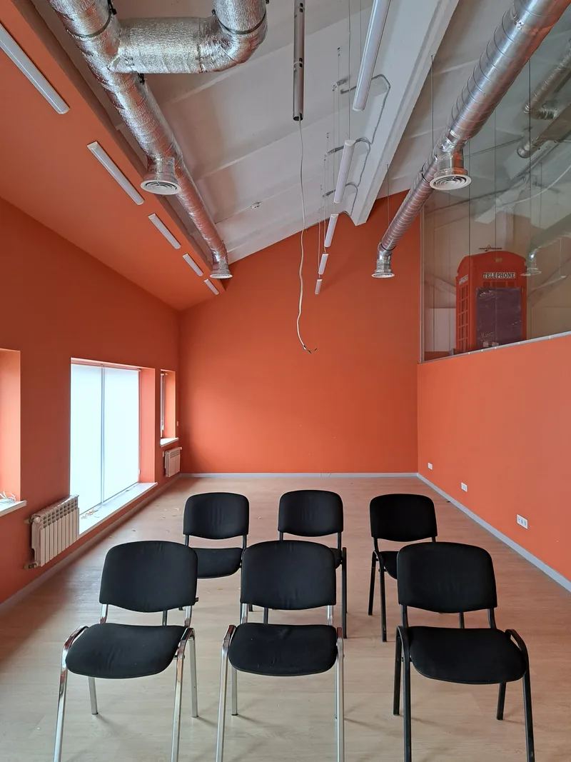 Офіс з окремим входом 485 м², LOFT